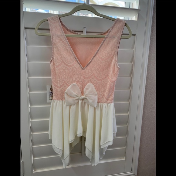 Pink and Ivory Bow Back Peplum Top - Picture 8 of 9